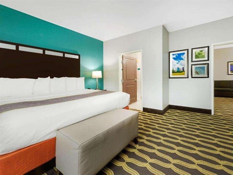 La Quinta By Wyndham Houston Humble Atascocita Hotel Bagian luar foto