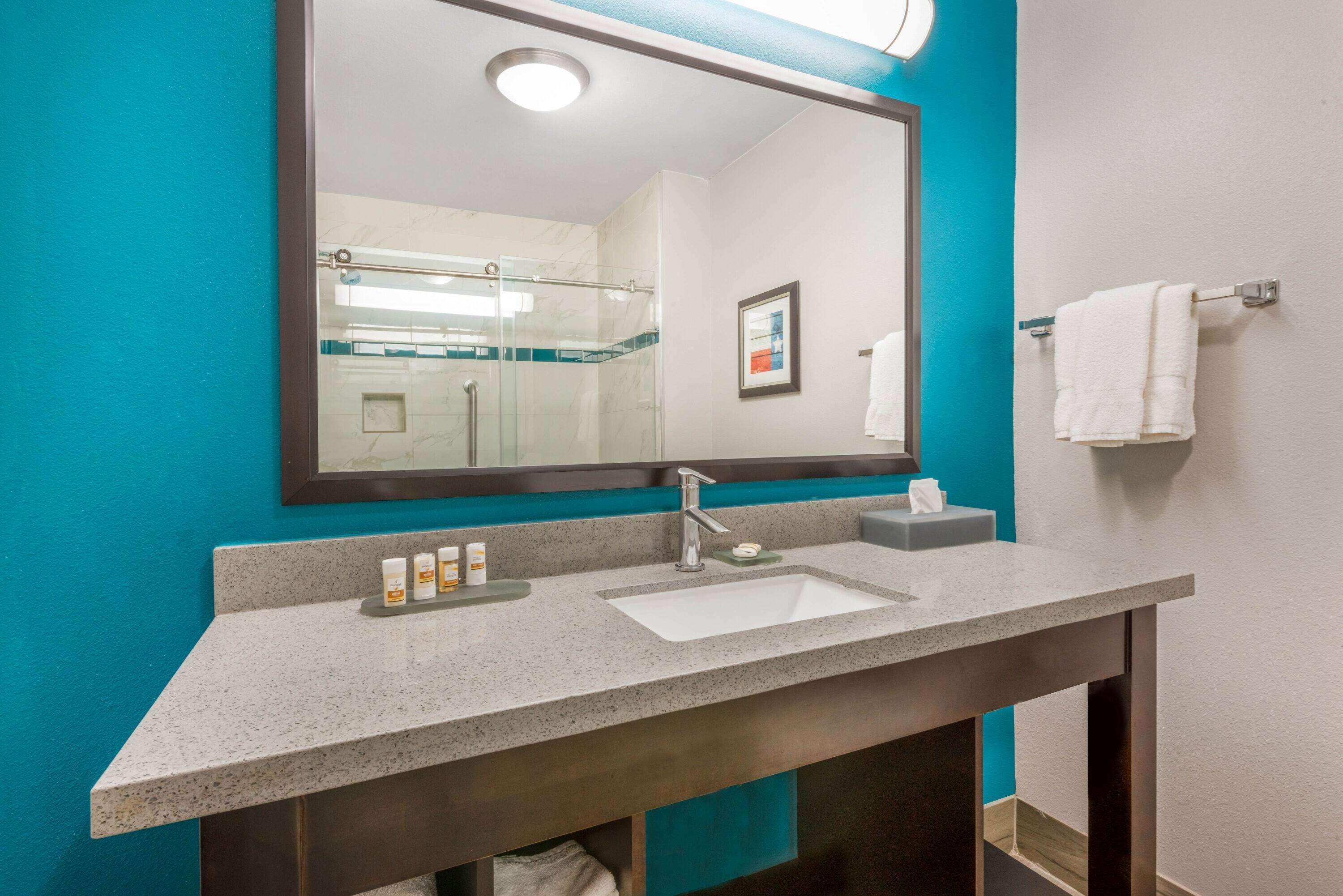 La Quinta By Wyndham Houston Humble Atascocita Hotel Bagian luar foto